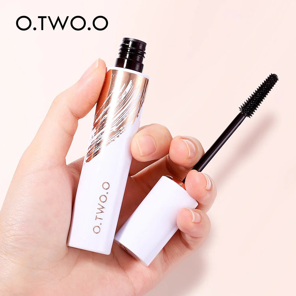 O.TWO.O Lashbold Volume Lifting Mascara